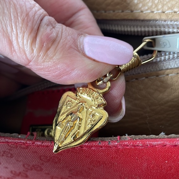 Authentic Shoulder/Crossbody Leather Bag Gucci. - Picture 12 of 17